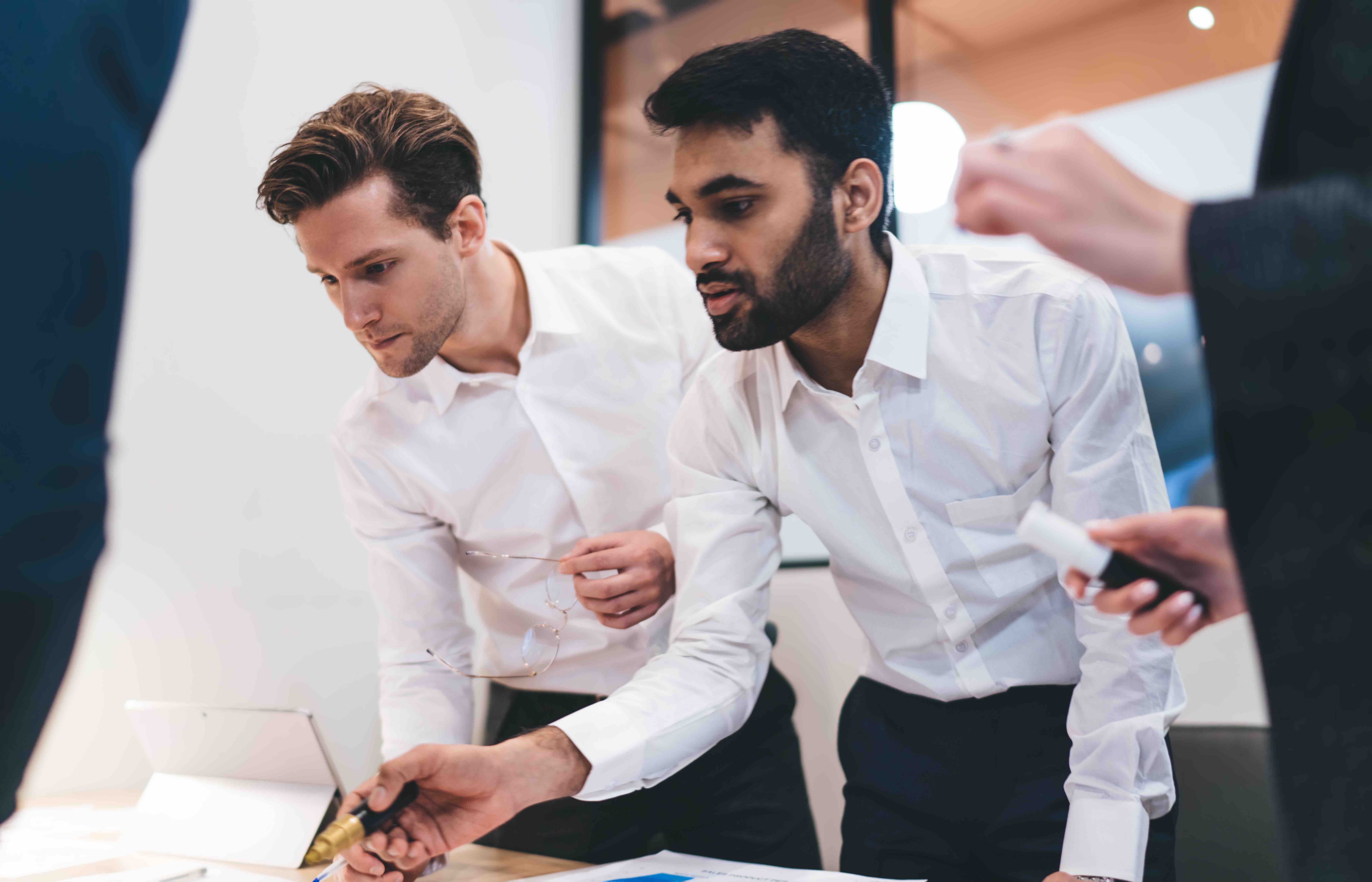 Karriere - - hs-technik